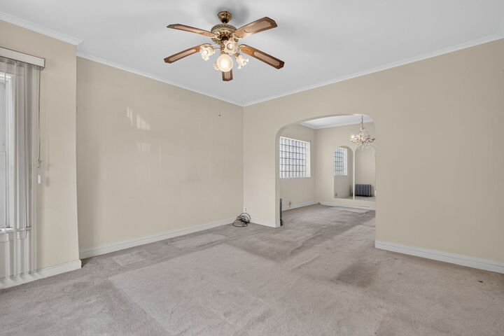 Property Photo: 4824 W Concord Place IL 60639