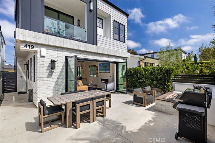 Property Photo: 419 Narcissus CA 92625