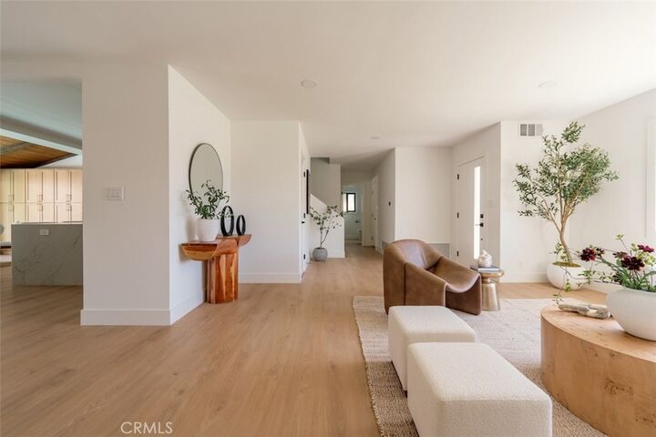 Property Photo: 13925 Branton Place CA 91423
