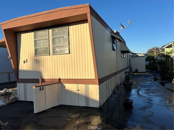 Property Photo:  21926 S Vermont Avenue 48  CA 90502 