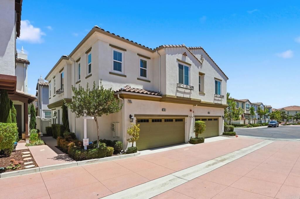 Property Photo: 4136 Palomar Way CA 92057