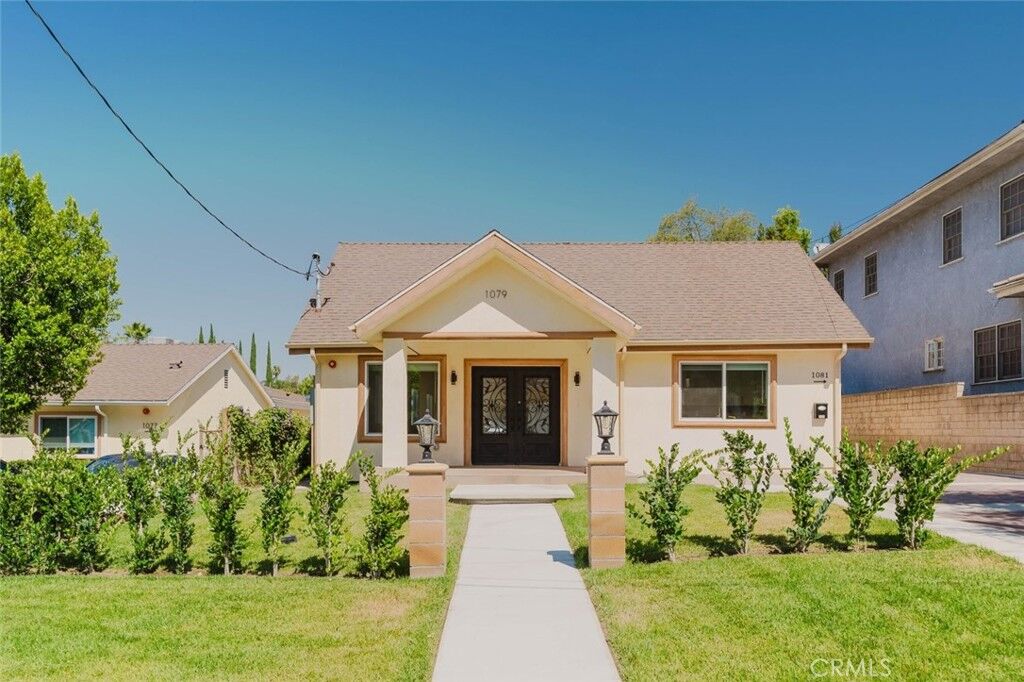 Property Photo:  1079 E Elmwood  CA 91501 