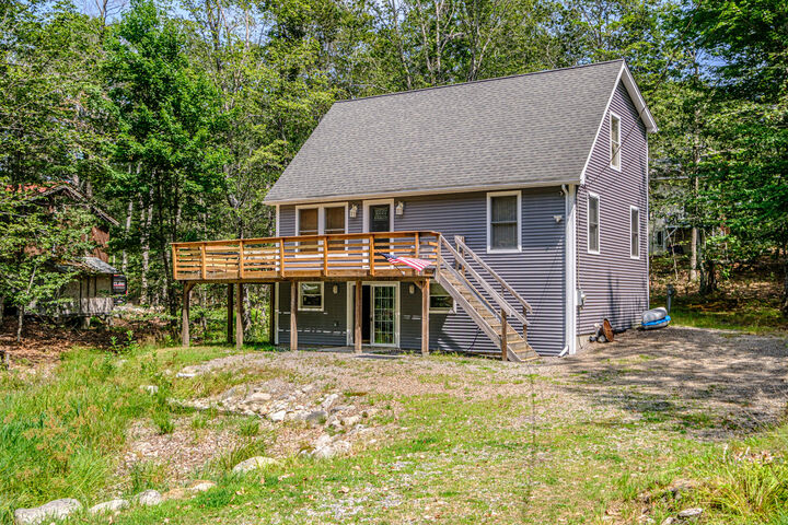 Property Photo:  6 Blueberry Lane  ME 04071 