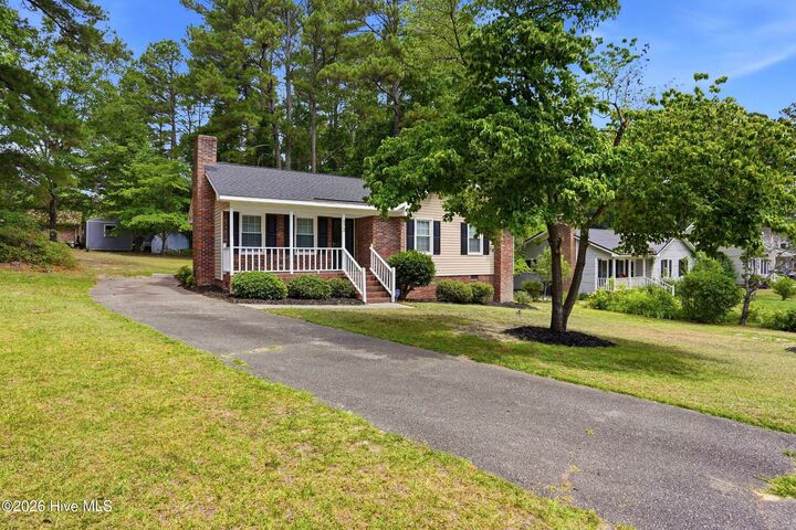 Property Photo:  172 Evergreen Court  NC 28379 