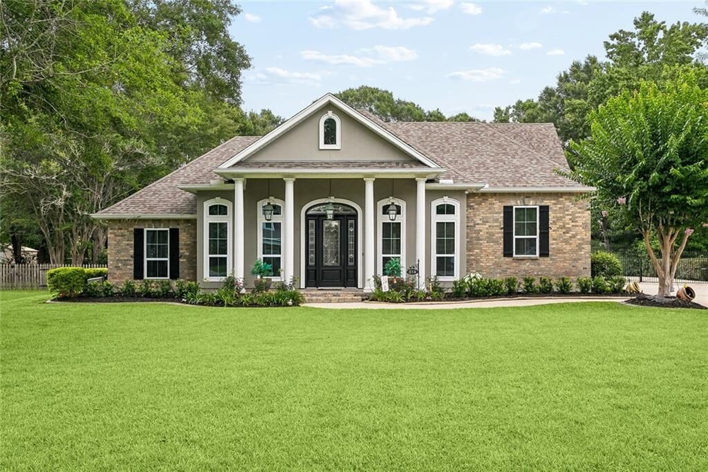 Property Photo: 314 Stonebridge Loop LA 70458
