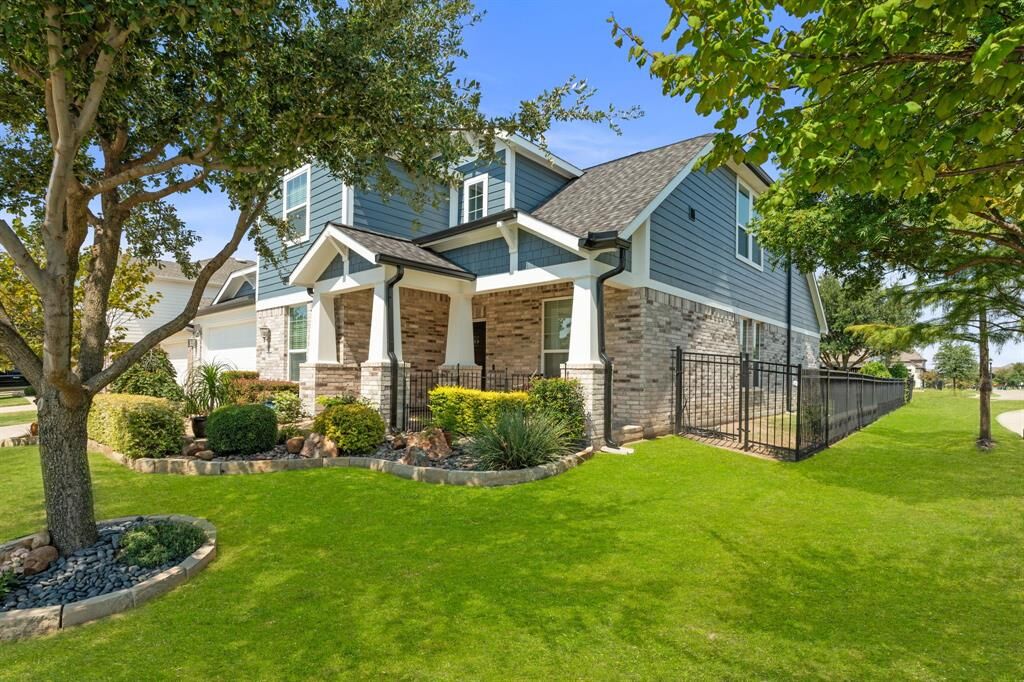 Property Photo:  813 Allbright Road  TX 75009 