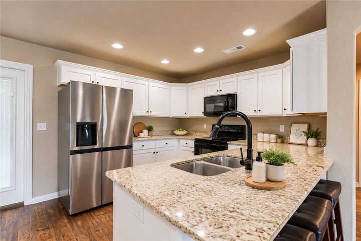 Property Photo:  1640 Seattle Slew Street  AR 72753 