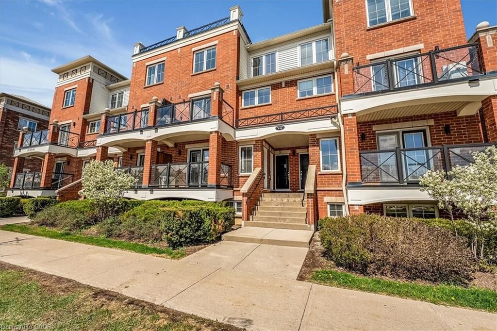 Property Photo: 2557 Sixth Line 9 ON L6H 0H7