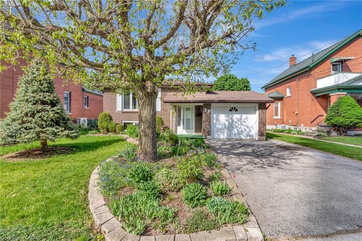Property Photo:  73 Brunswick Avenue  ON N2H 4E7 