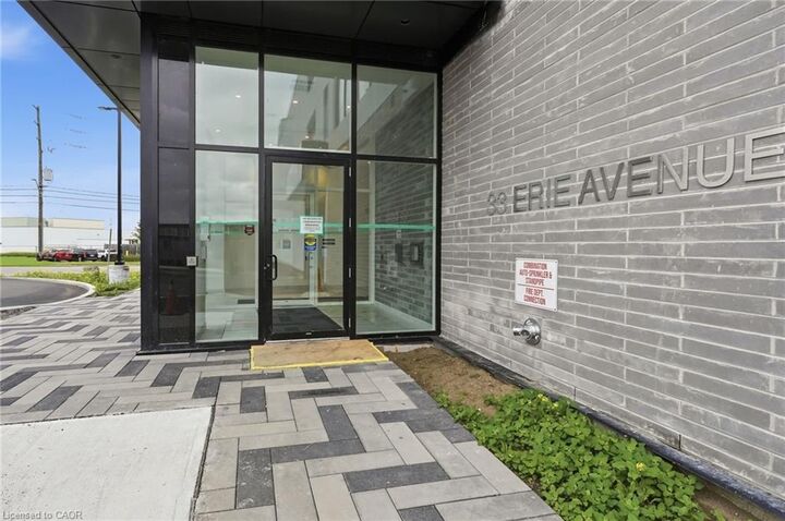 Property Photo:  33 Erie Avenue 1315  ON N3S 2E7 
