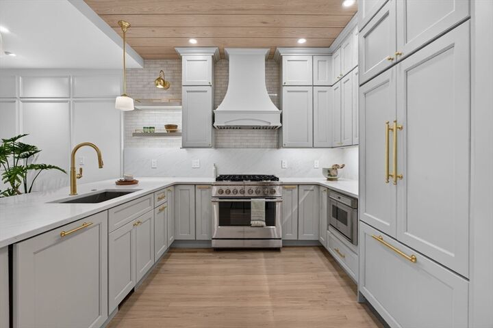 Property Photo:  115 High Street 1  MA 02129 