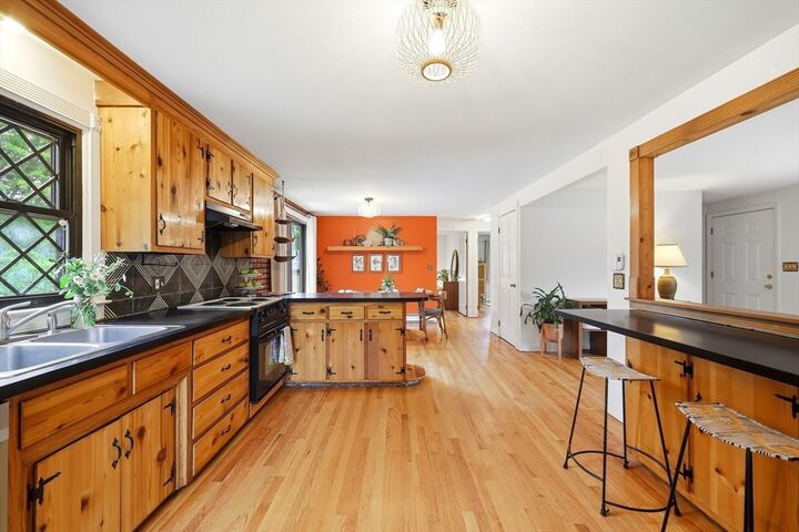 Property Photo:  887 North St  MA 01030 