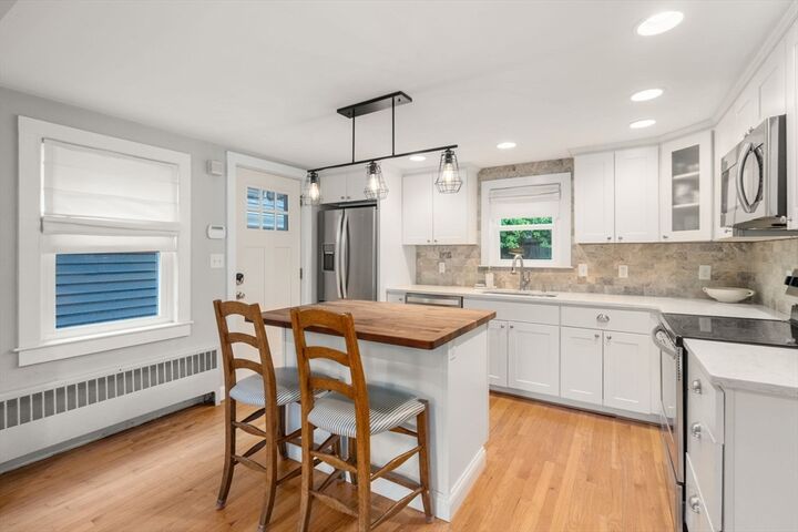 Property Photo:  85 Broad  MA 02081 