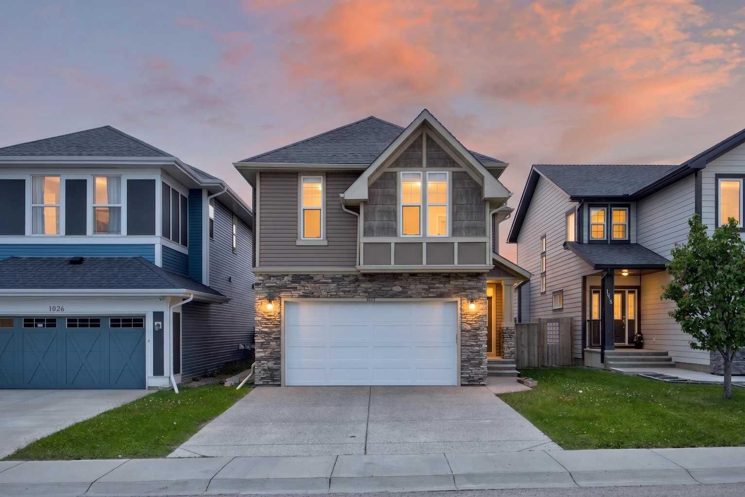 Property Photo:  1022 Evanston Drive  AB T3P 0K5 