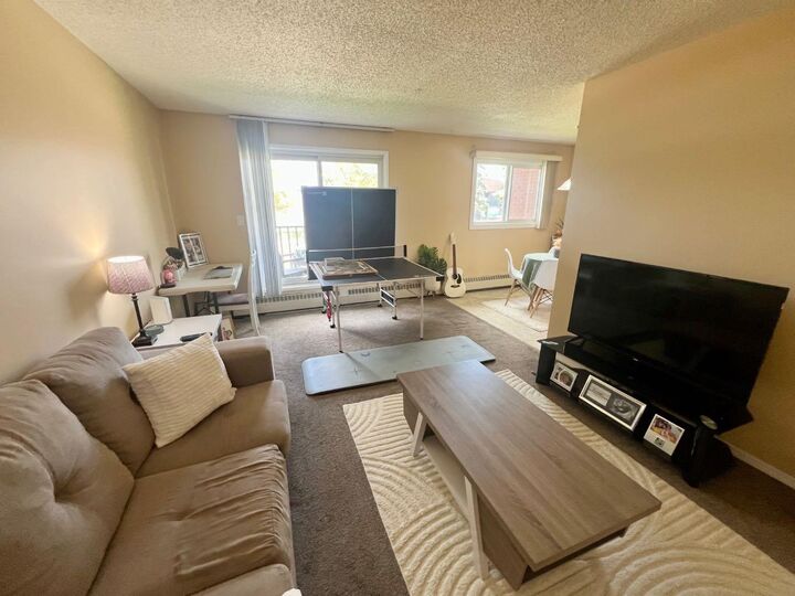 Property Photo: 35 Bennett Street 207 AB T4R 1V3