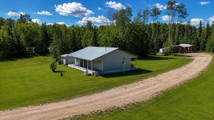 Property Photo: 49 A&B, 745067 55 Range 49 A&Ampb AB T0H 3C0