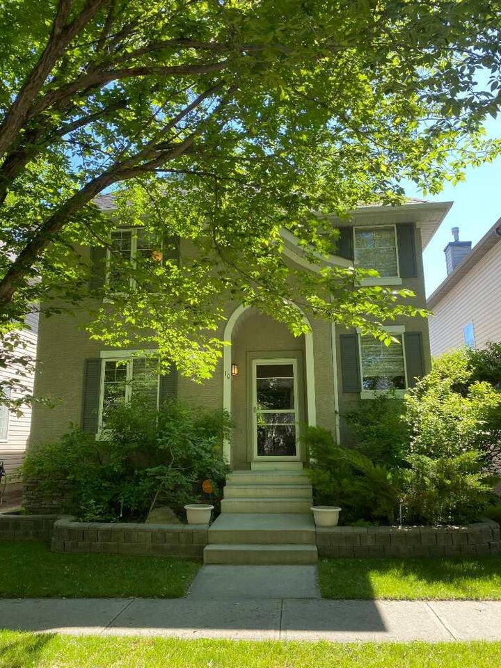 10 Elgin Drive SE — photo 1