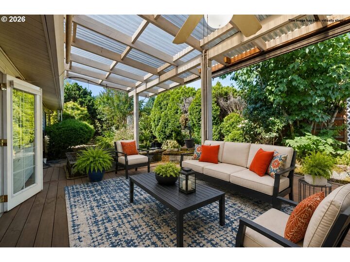 Property Photo:  1811 NE 149th Ave  OR 97230 