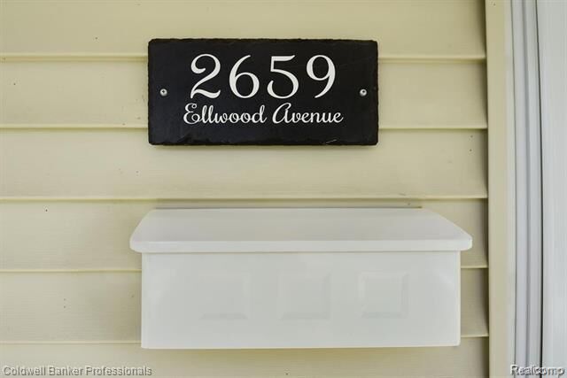 Property Photo:  2659 Ellwood Avenue  MI 48072 