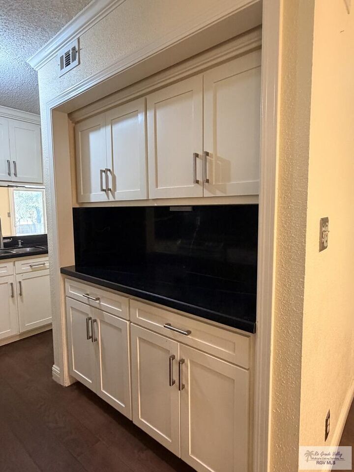 Property Photo: 2901 Central Blvd. 105 TX 78520