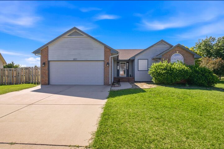 Property Photo:  851 Meadowlark Ln  KS 67114 
