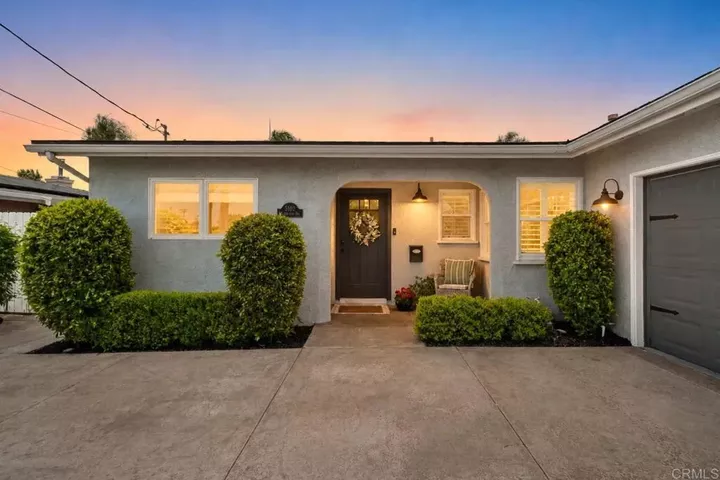Property Photo: 5032 Mount Etna Drive CA 92117