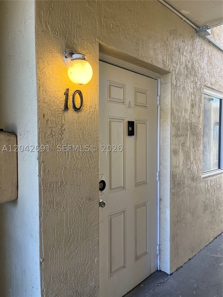 Property Photo: 2185 NW 16th Ter 10 FL 33125