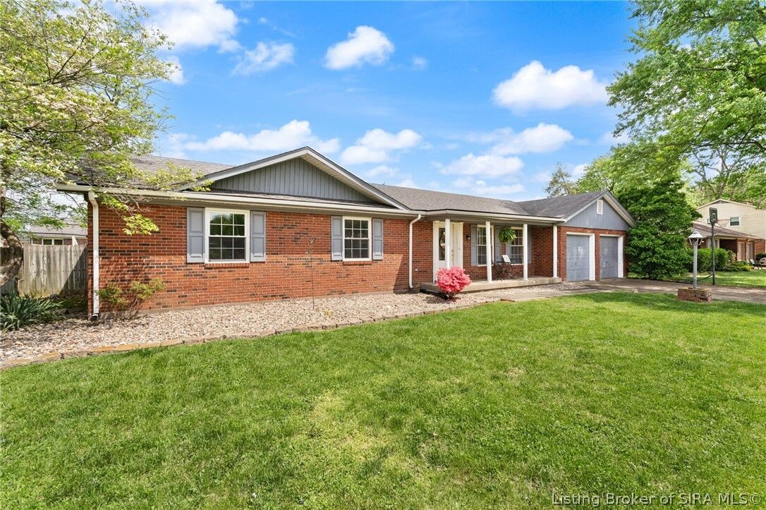 Property Photo:  407 Hemlock Road  IN 47130 