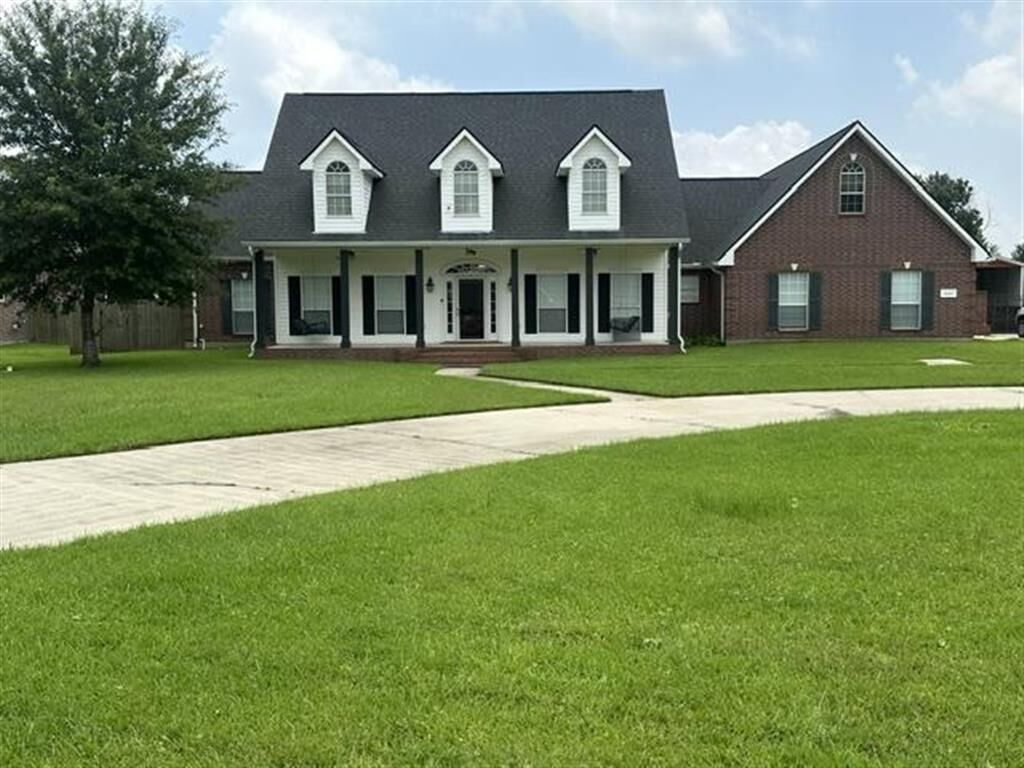Property Photo:  1647 Hollow Cove Lane  LA 70611 