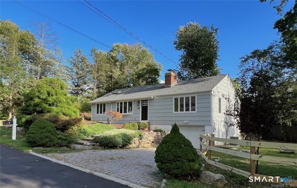 Property Photo:  34 Crescent Road  CT 06880 