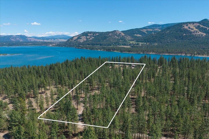 Property Photo: 30 Sunrise Ln WA 99141