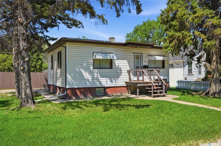 Property Photo: 100 Cruise Street SK S7N 2C1