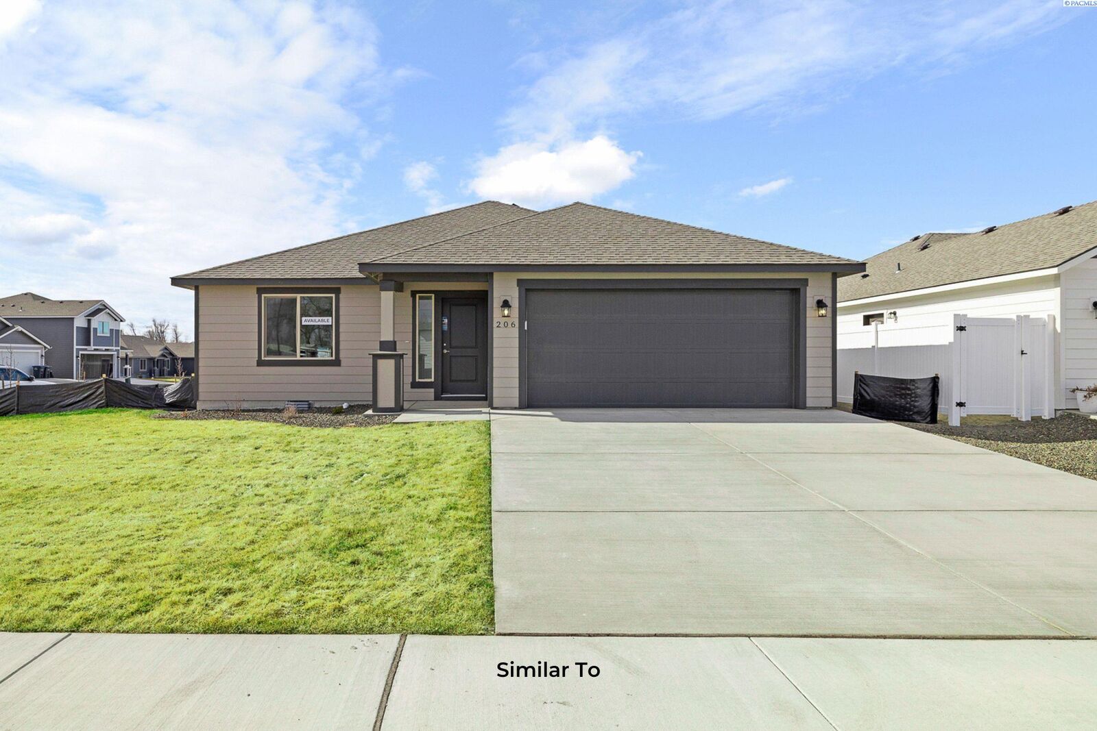 Property Photo:  722 Honeylicious St.  WA 99352 