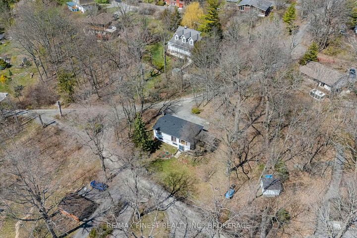 Property Photo: 9 Mallard Lane ON K7K 5E2