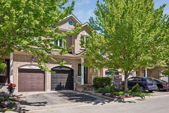 Property Photo:  272 Tom Taylor Crescent  ON L3X 3E8 