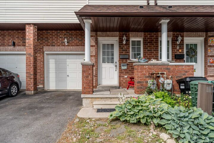 Property Photo:  488 Yonge Street 9  ON L4N 4E2 
