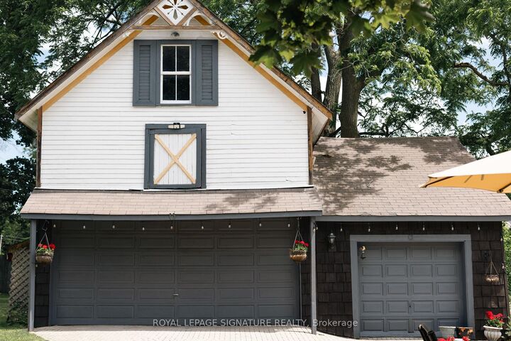 Property Photo: 33 Division Street ON K0K 1S0