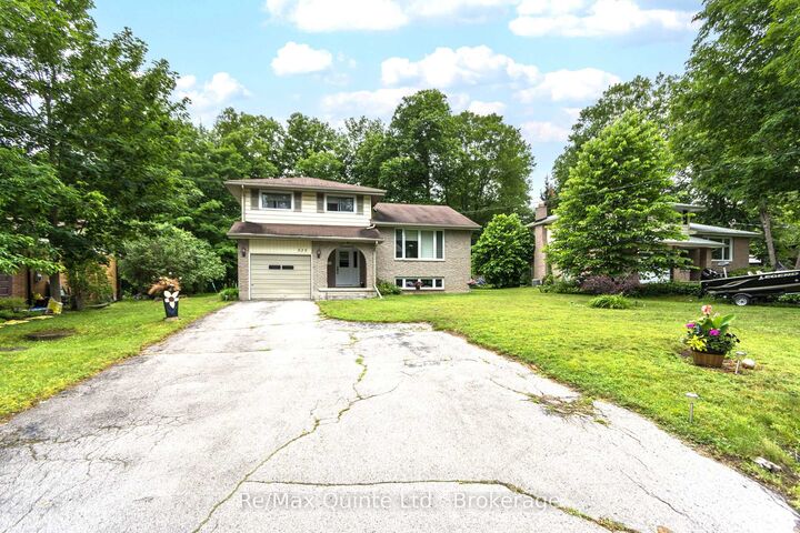 Property Photo: 525 Whites Road ON K8V 5P8
