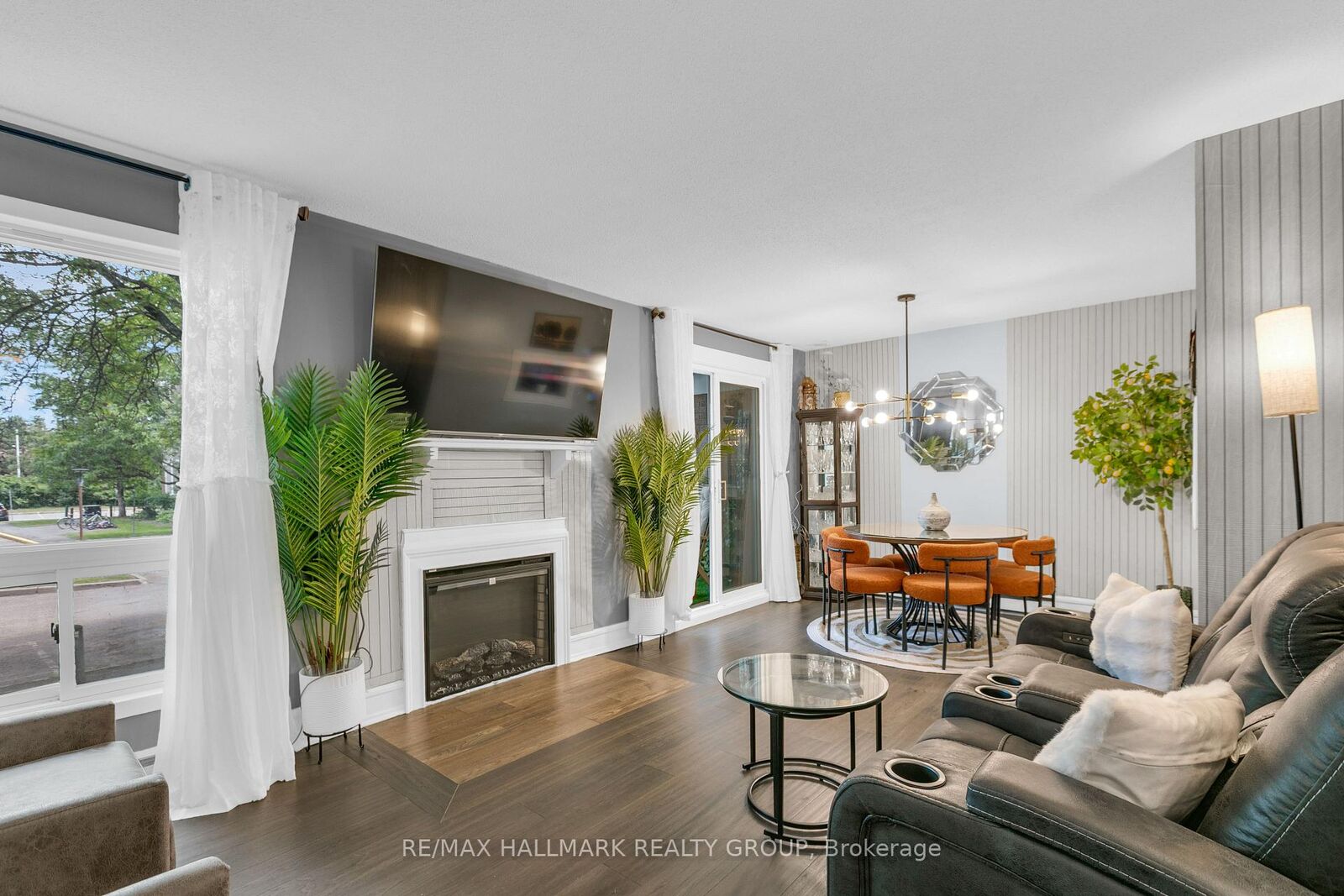 Property Photo: 240 Fenerty Court 1 ON K2L 3A7