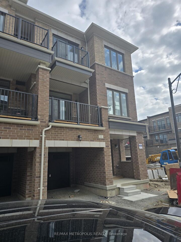 Property Photo: 1 Radiance Way ON L1P 0S2