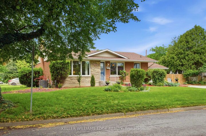 Property Photo:  81 Leaside Drive  ON L2M 4G7 