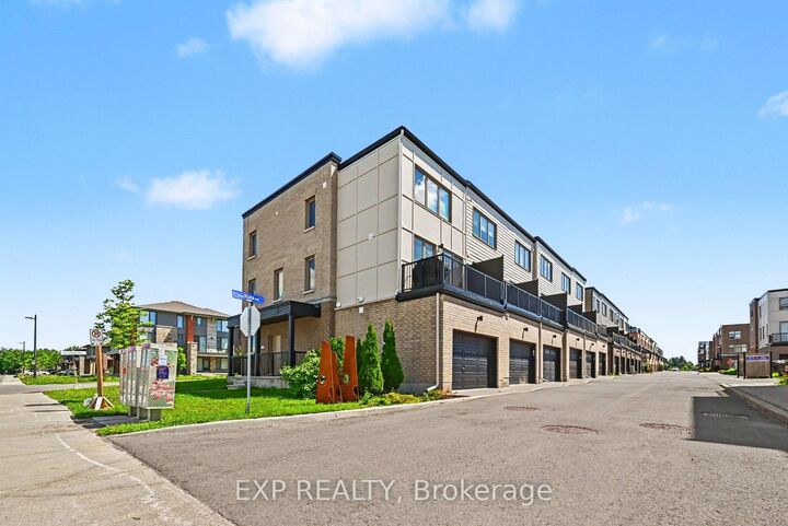 Property Photo:  1400 Hemlock Road  ON K1K 5A8 