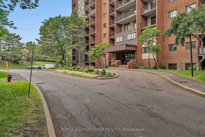 Property Photo: 2630 Southvale Crescent 214 ON K1B 4S8