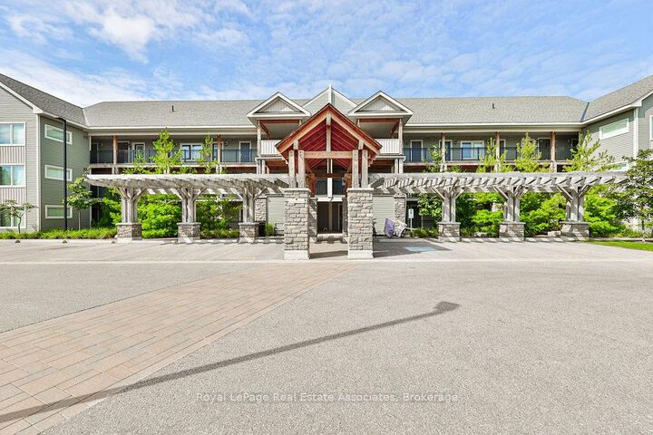 4 Anchorage Crescent 302 — photo 1