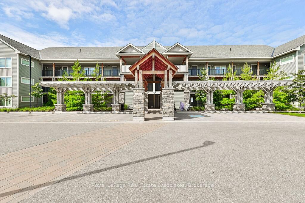 Property Photo: 4 Anchorage Crescent 302 ON L9Y 0Y6