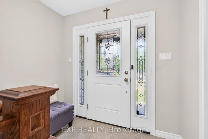 Property Photo: 6 Caverhill Crescent ON N0L 1R0