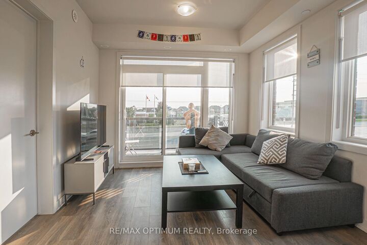 Property Photo:  62 Sky Harbour Drive 213  ON L6Y 6J2 