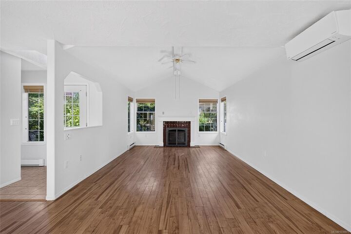 Property Photo:  124 Valhalla Rd #4  BC V8K 2V1 