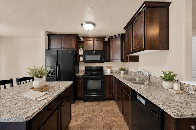 Property Photo:  909 S Main St G  UT 84041 