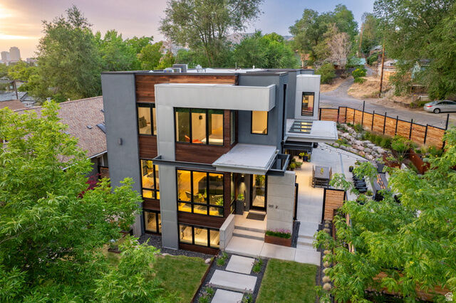 Property Photo:  969 E 700 S  UT 84102 